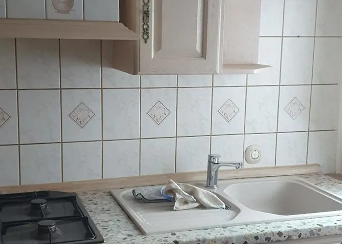 Bienchen In 04680 شقة *